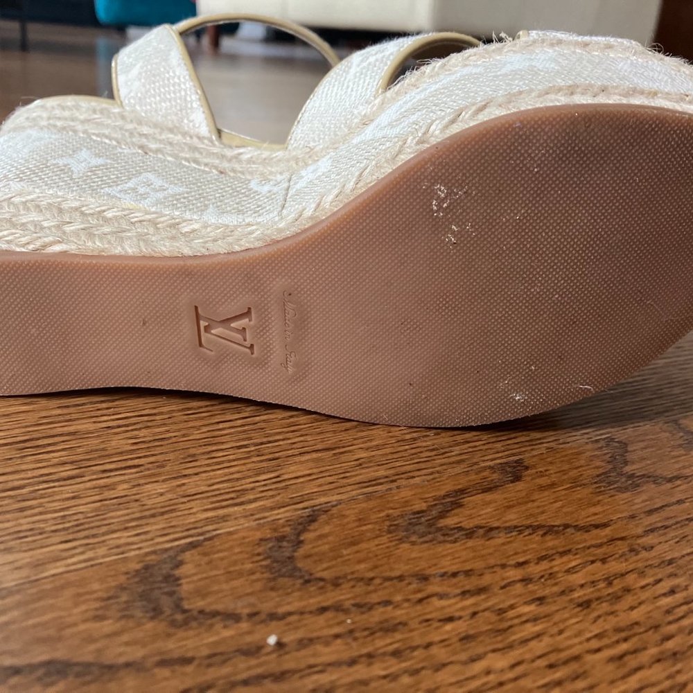 LOUIS VUITTON Canvas Monogram Nil Espadrille Wedge Sandals 38.5 Beige - Picture 4 of 9